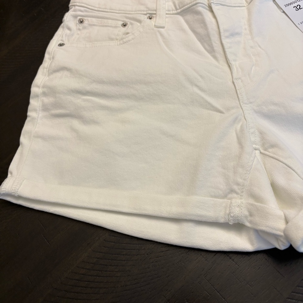 Levi's Classic White Denim Mid Length Jean Shorts Women’s Size 32 NWT - Picture 5 of 16